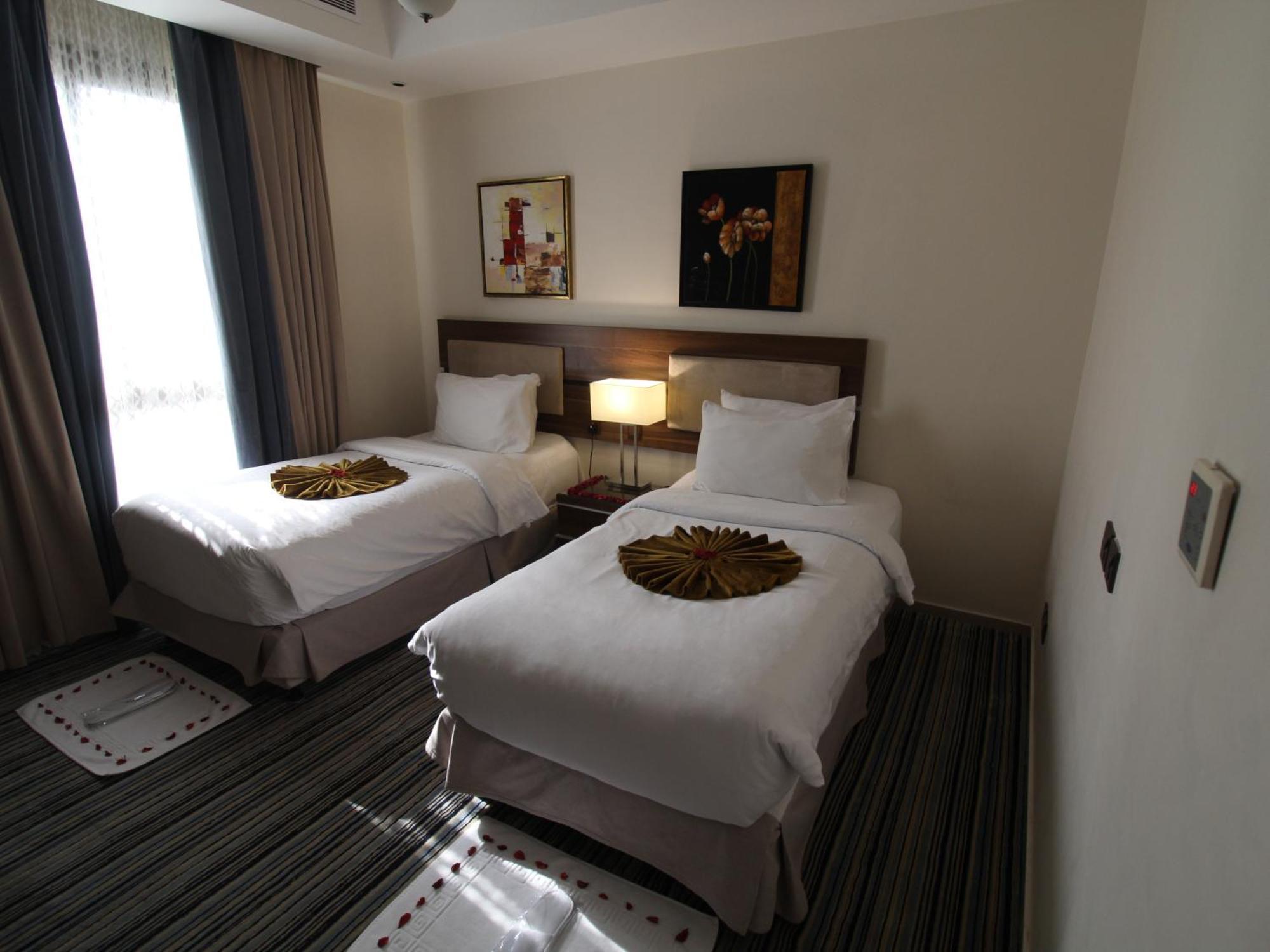 Friesian Hotel Suites Yidda Exterior foto