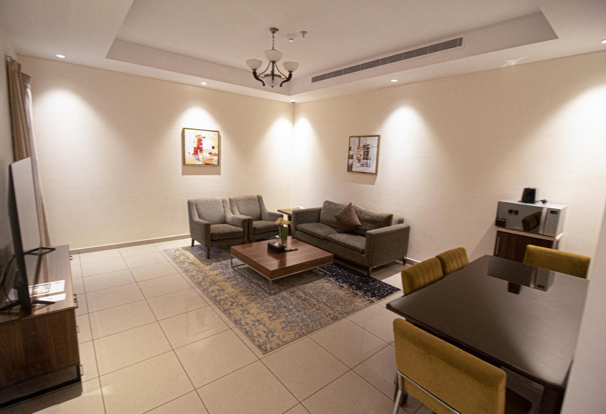 Friesian Hotel Suites Yidda Exterior foto